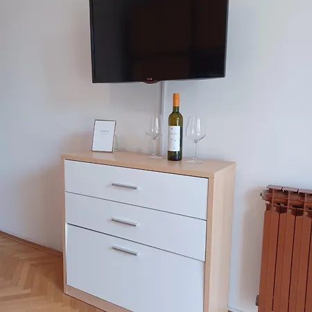 Emilija Apartment Makarska