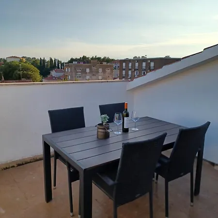 Emilija Apartment