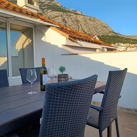 Apartment Emilija Makarska