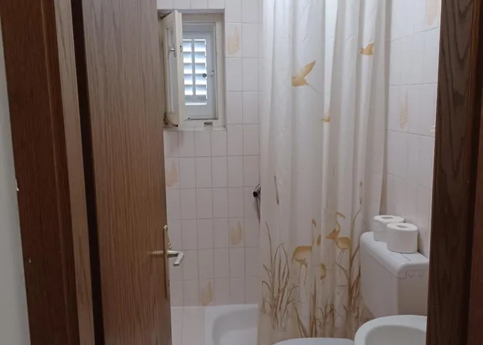 Emilija Appartamento *