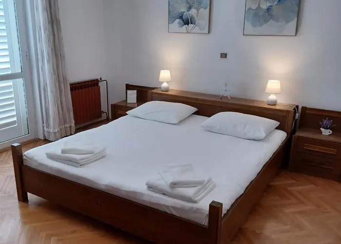 Emilija Appartamento Makarska